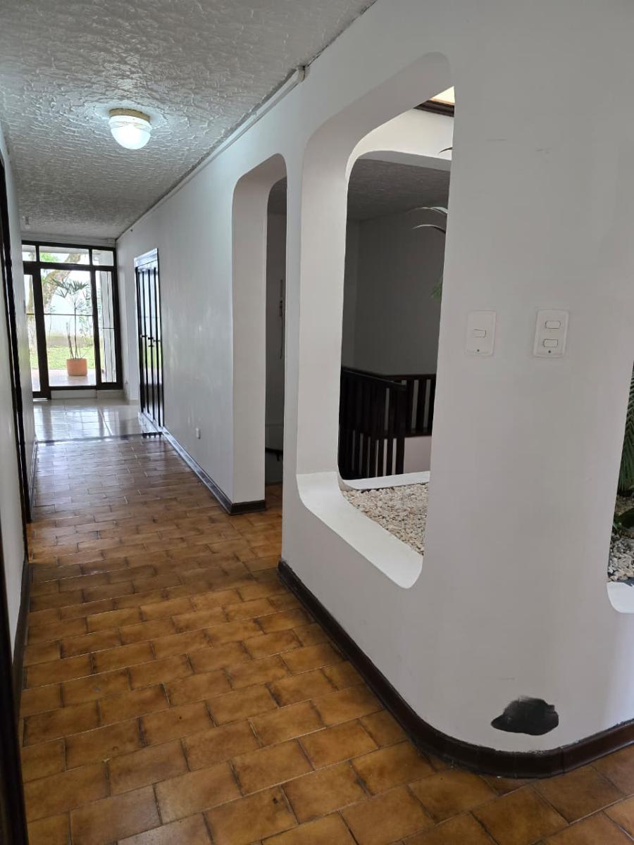 Armenia - Pereira, Circasia, Quindío, Colombia 5